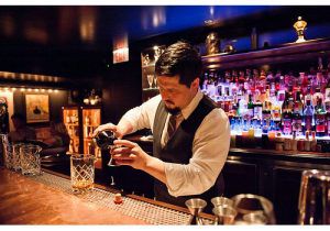Mẫu quầy bar inox đẹp